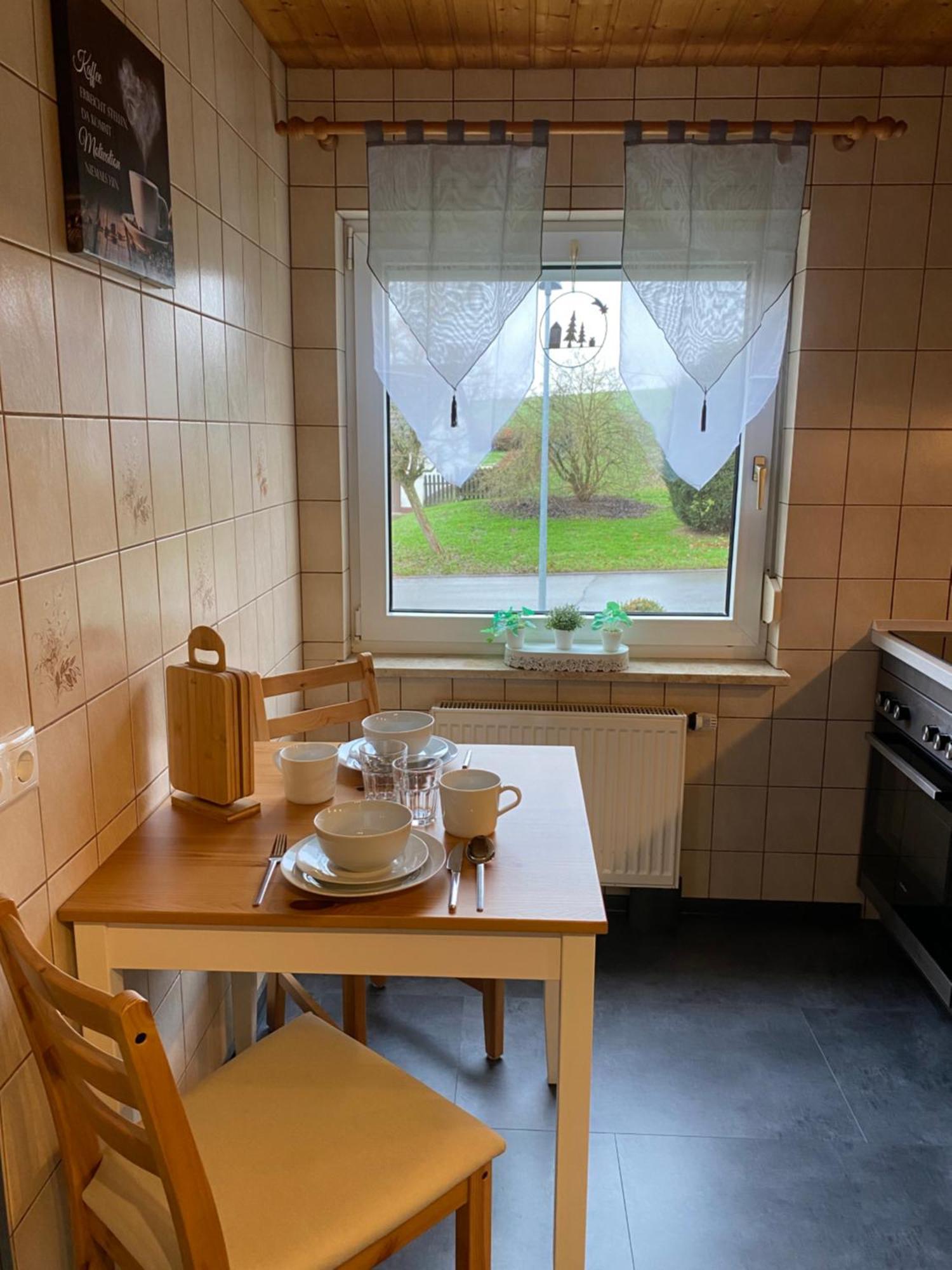 Schoene Ferien- Monteurswohnung - Ruhig Und Malerisch Gelegen Hofgeismar Extérieur photo