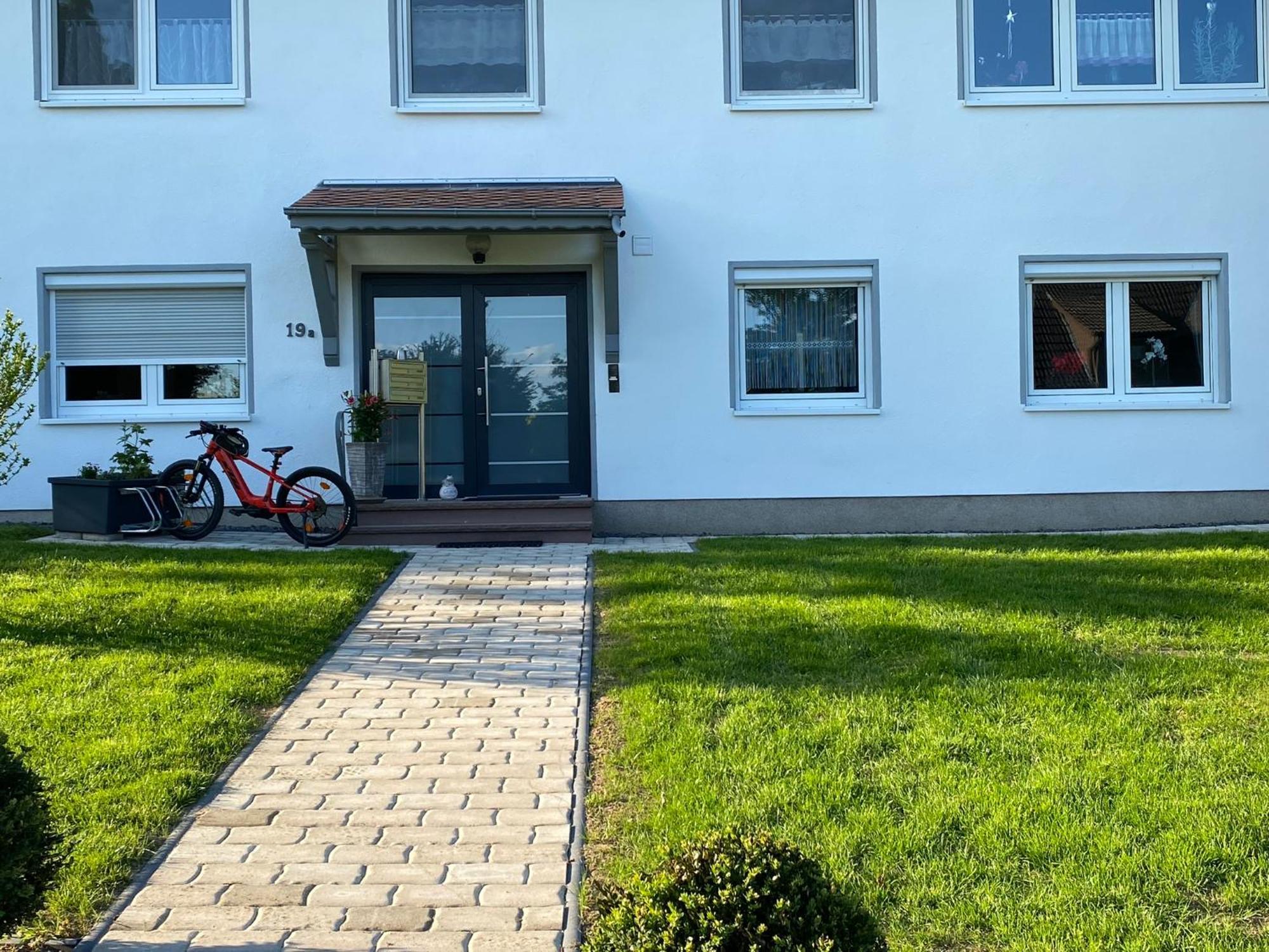 Schoene Ferien- Monteurswohnung - Ruhig Und Malerisch Gelegen Hofgeismar Extérieur photo